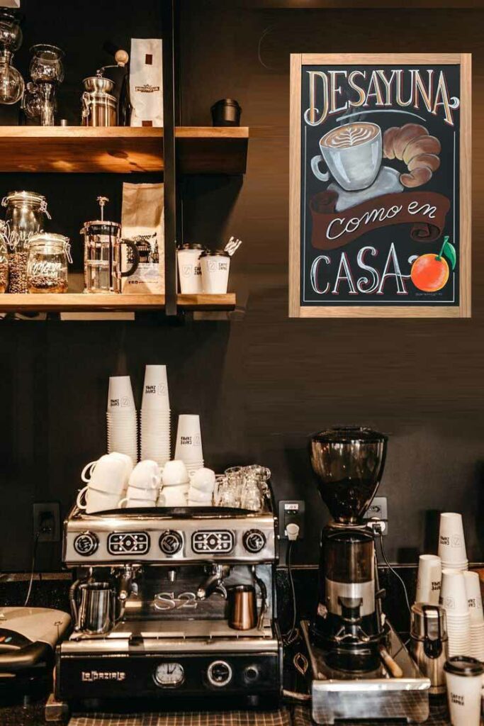 Pizarra personalizada oferta desayuno